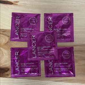 Lancer Purple Gentle Exfoliating Peel Pads
